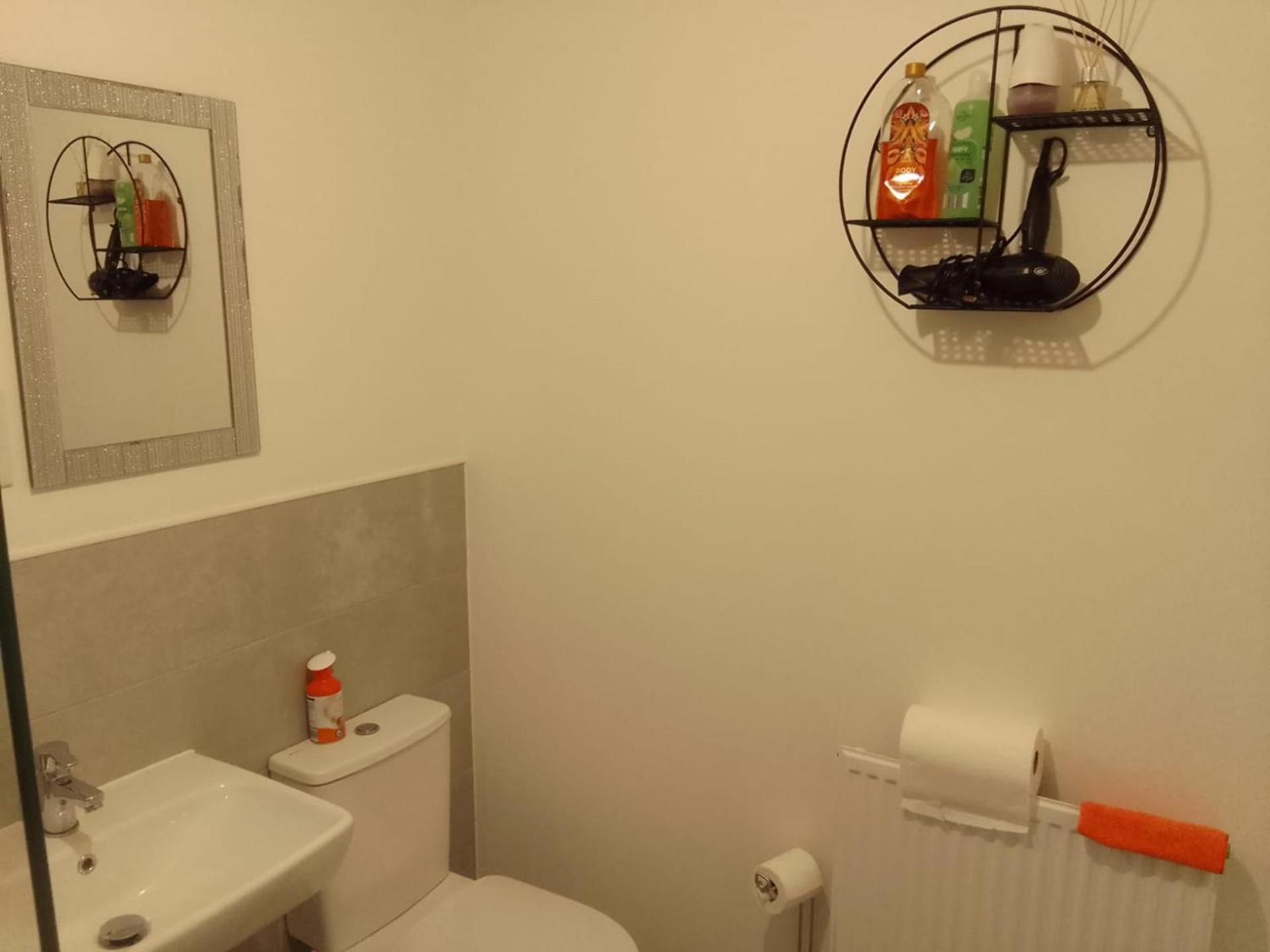 Ideal Home & Cottage Inviting 4 Bedroom Apartments Walsall Exterior foto