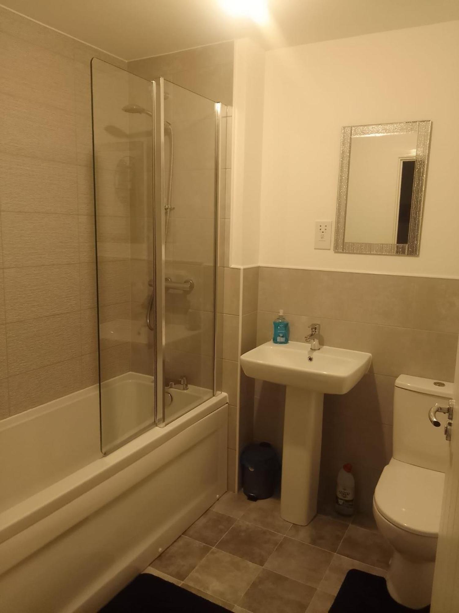 Ideal Home & Cottage Inviting 4 Bedroom Apartments Walsall Exterior foto