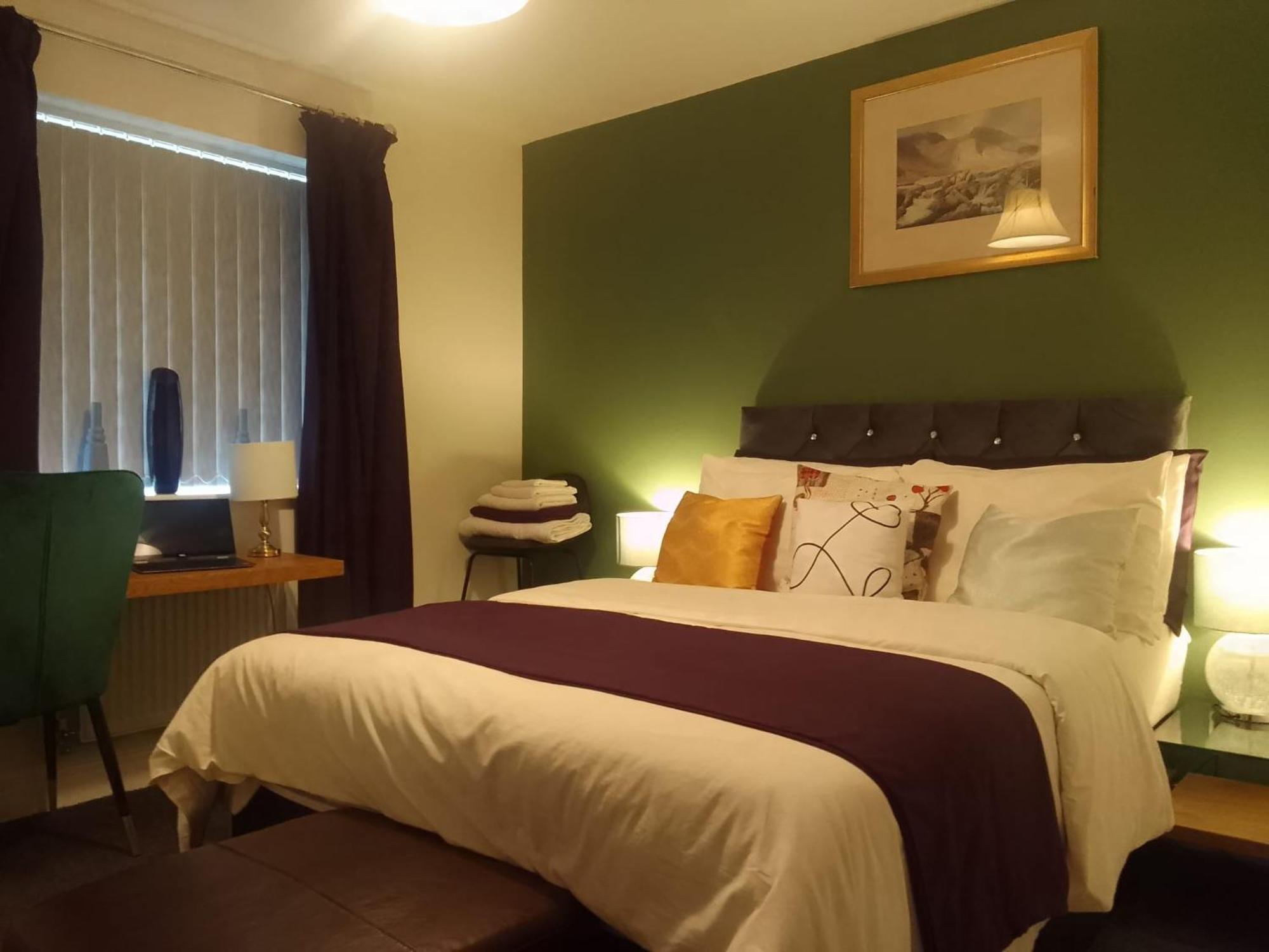 Ideal Home & Cottage Inviting 4 Bedroom Apartments Walsall Exterior foto